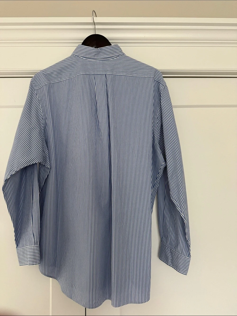 Polo by Ralph Lauren Blue & White Striped Button-Down Shirt 17. 34/35